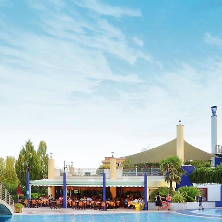 Villaggio Planetarium Resort Bibione Buitenkant foto