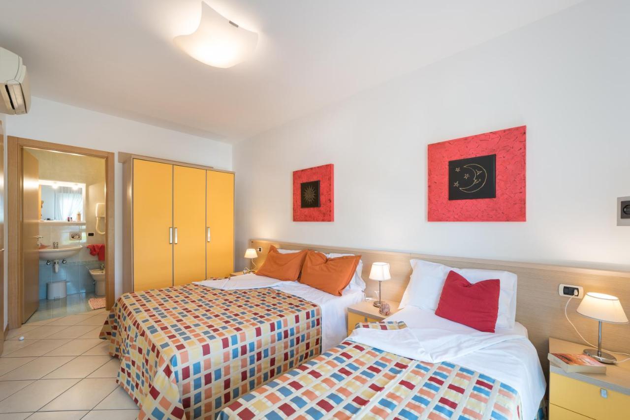 Villaggio Planetarium Resort Bibione Buitenkant foto