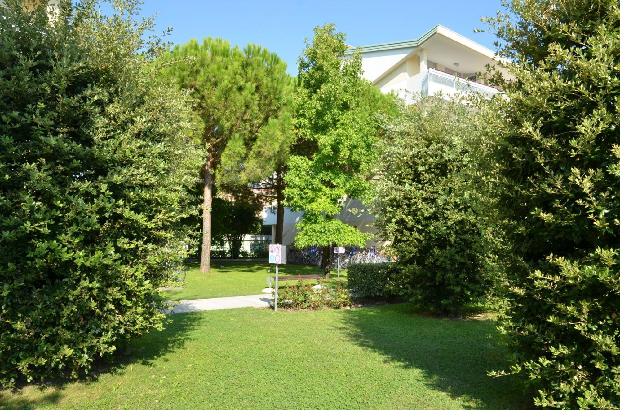 Villaggio Planetarium Resort Bibione Buitenkant foto