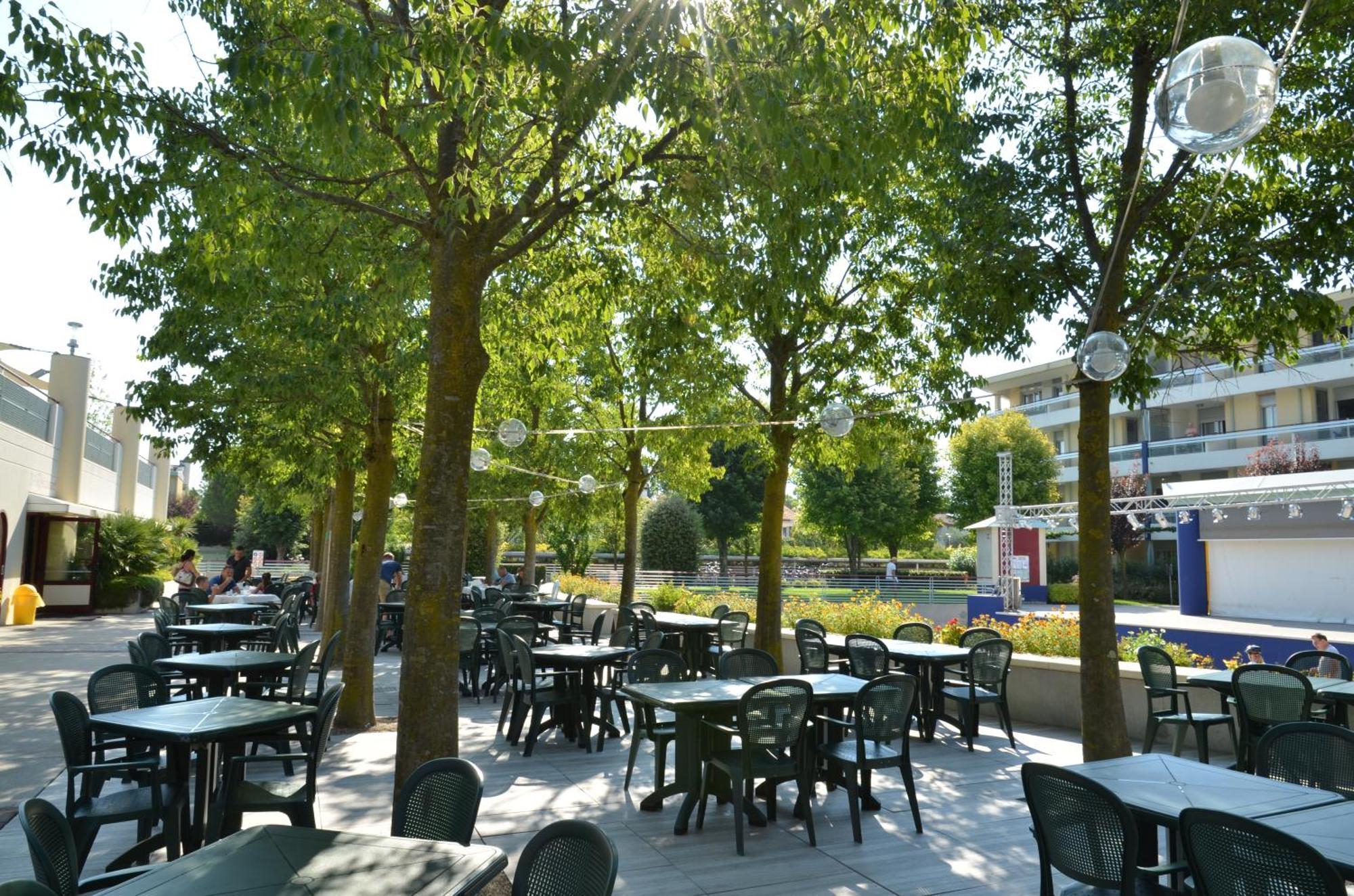 Villaggio Planetarium Resort Bibione Buitenkant foto