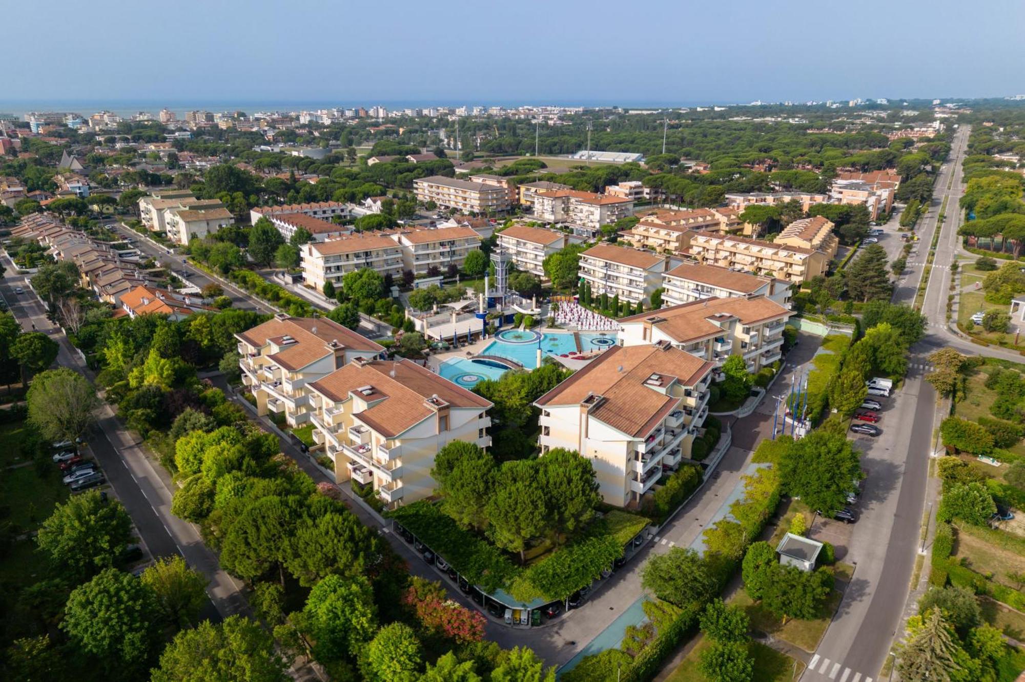 Villaggio Planetarium Resort Bibione Buitenkant foto