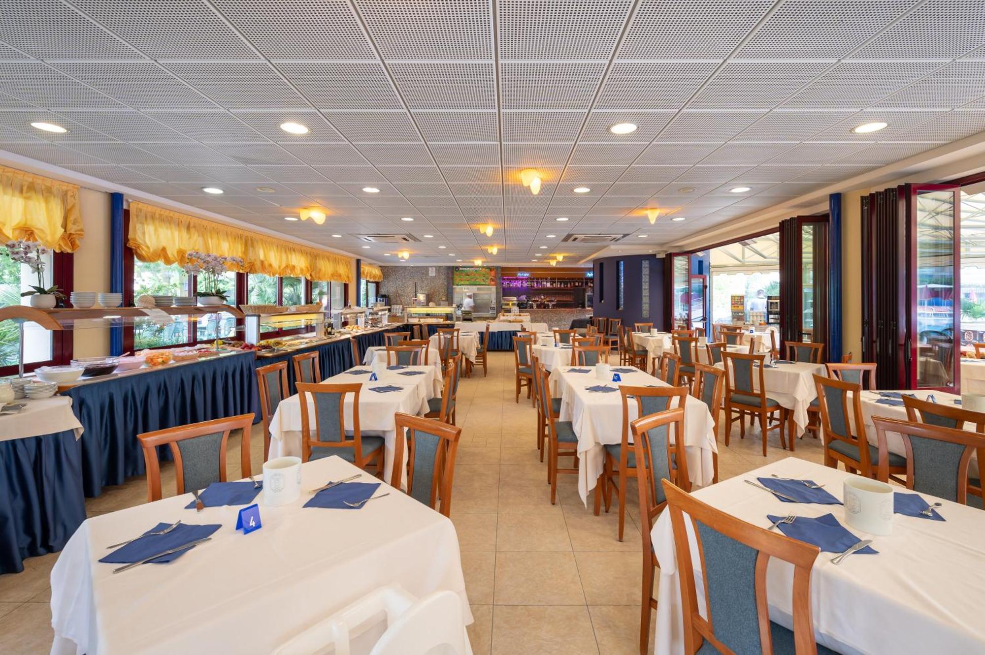 Villaggio Planetarium Resort Bibione Buitenkant foto